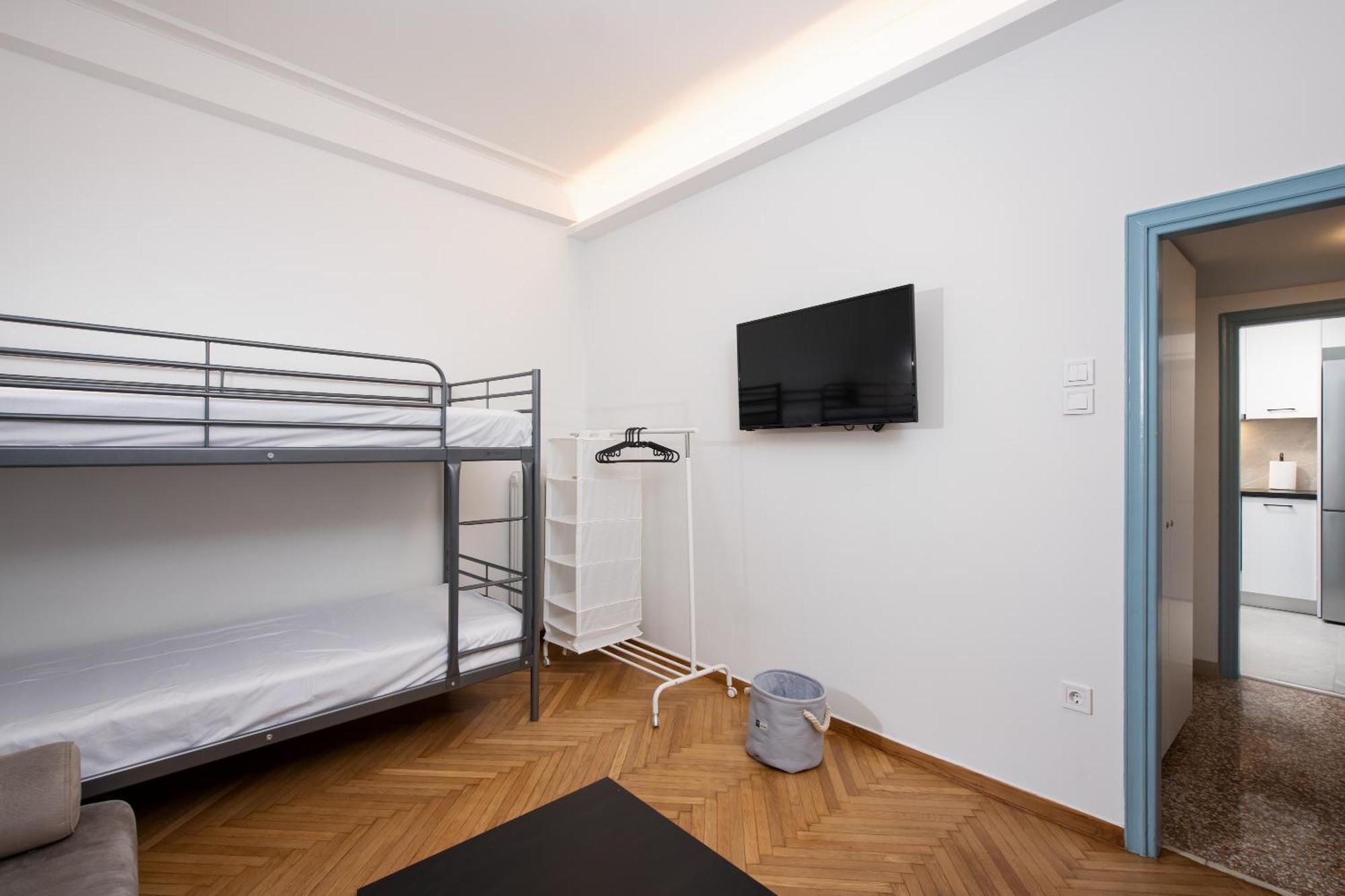 Philos At Nikis - Two Bedroom In Plaka 아테네 외부 사진